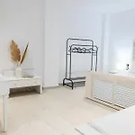 Appartement Homes 3 & 4 - Cozy Urban Retreats In The Heart Of
