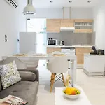Homes 3 & 4 - Cozy Urban Retreats In The Heart Of Kos