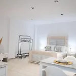 Appartement Homes 3 & 4 - Cozy Urban Retreats In The Heart Of
