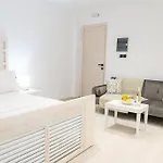 Homes 3 & 4 - Cozy Urban Retreats In The Heart Of Kos
