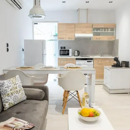 Homes 3 & 4 - Cozy Urban Retreats In The Heart Of Città di Kos