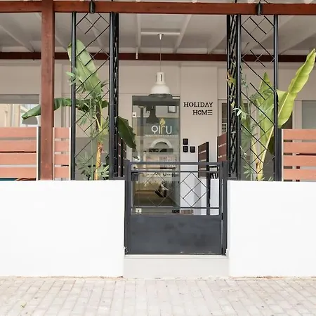 Appartement Homes 3 & 4 - Cozy Urban Retreats In The Heart Of *