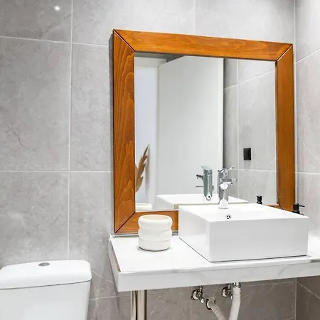 Appartamento Homes 3 & 4 - Cozy Urban Retreats In The Heart Of