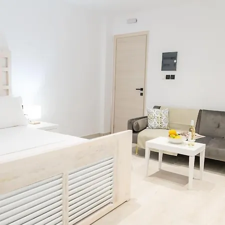 Homes 3 & 4 - Cozy Urban Retreats In The Heart Of Città di Kos