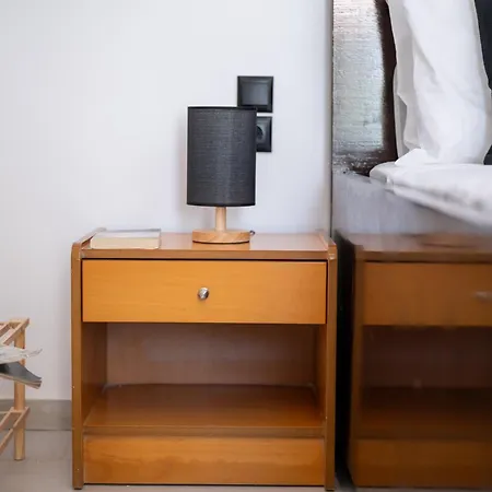 Апартаменты Homes 3 & 4 - Cozy Urban Retreats In The Heart Of *