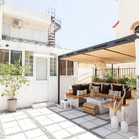 Homes 3 & 4 - Cozy Urban Retreats In The Heart Of Città di Kos