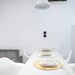Homes 3 & 4 - Cozy Urban Retreats In The Heart Of *