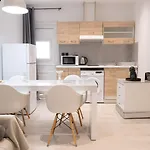 Apartamento Homes 3 & 4 - Cozy Urban Retreats In The Heart Of *