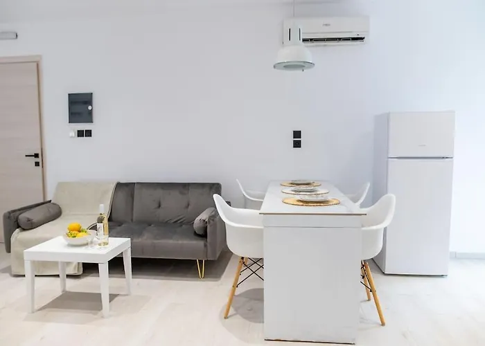 Apartament Homes 3 & 4 - Cozy Urban Retreats In The Heart Of *