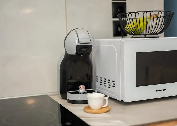 Homes 3 & 4 - Cozy Urban Retreats In The Heart Of Apartament