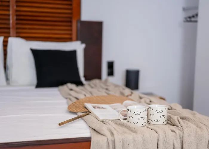 Homes 3 & 4 - Cozy Urban Retreats In The Heart Of * Miasto Kos